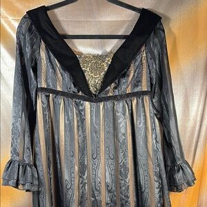 Vintage 80’s does Victorian Black‎ and Gold Striped Dress. Stuck zipper F1